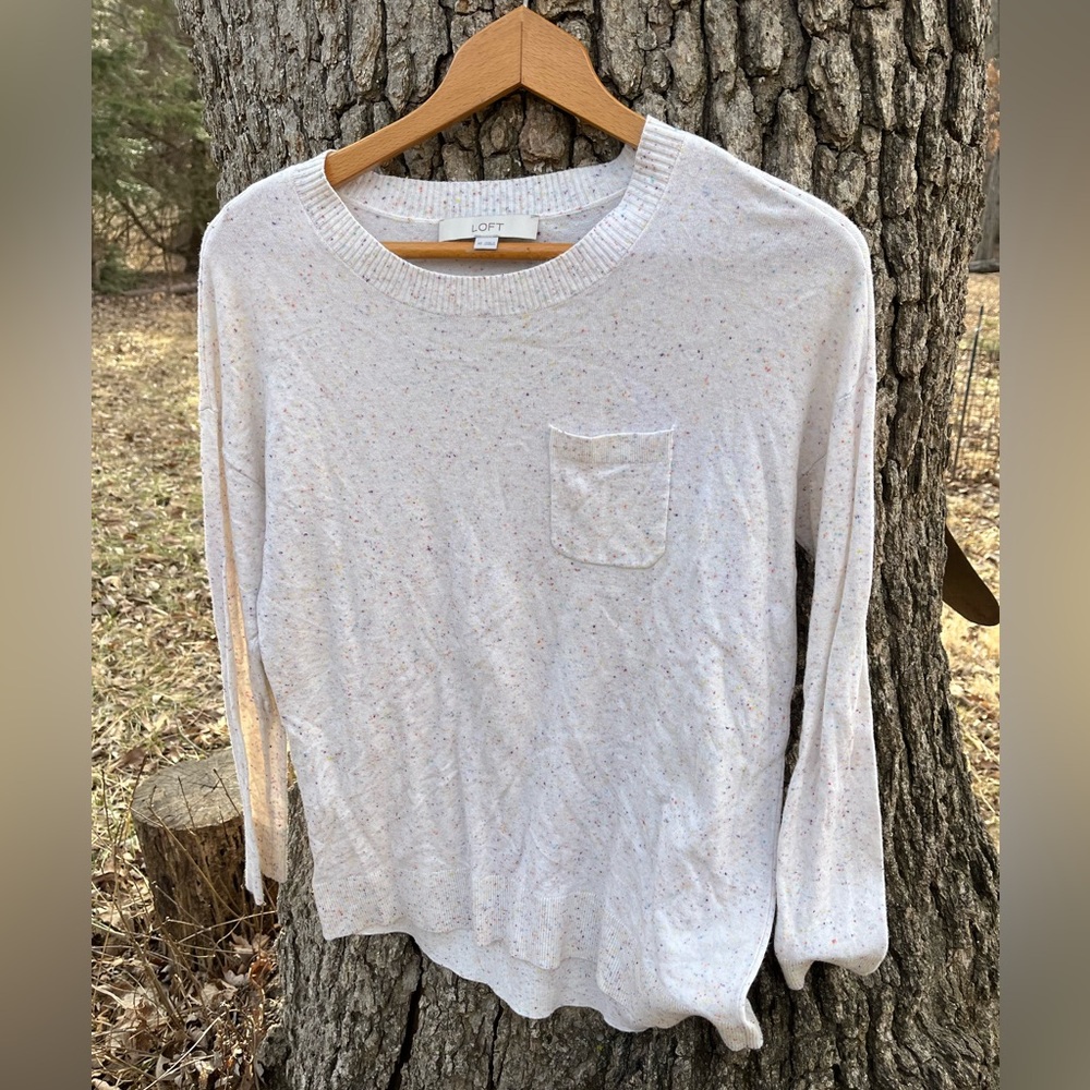 ⭐️LOFT Speckled Sweater in size XS